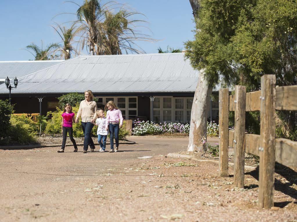 Saltbush Retreat Villa Longreach Eksteriør billede