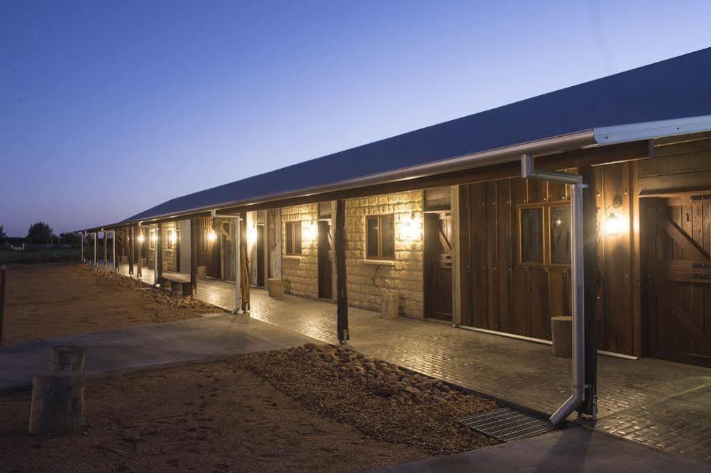Saltbush Retreat Villa Longreach Eksteriør billede